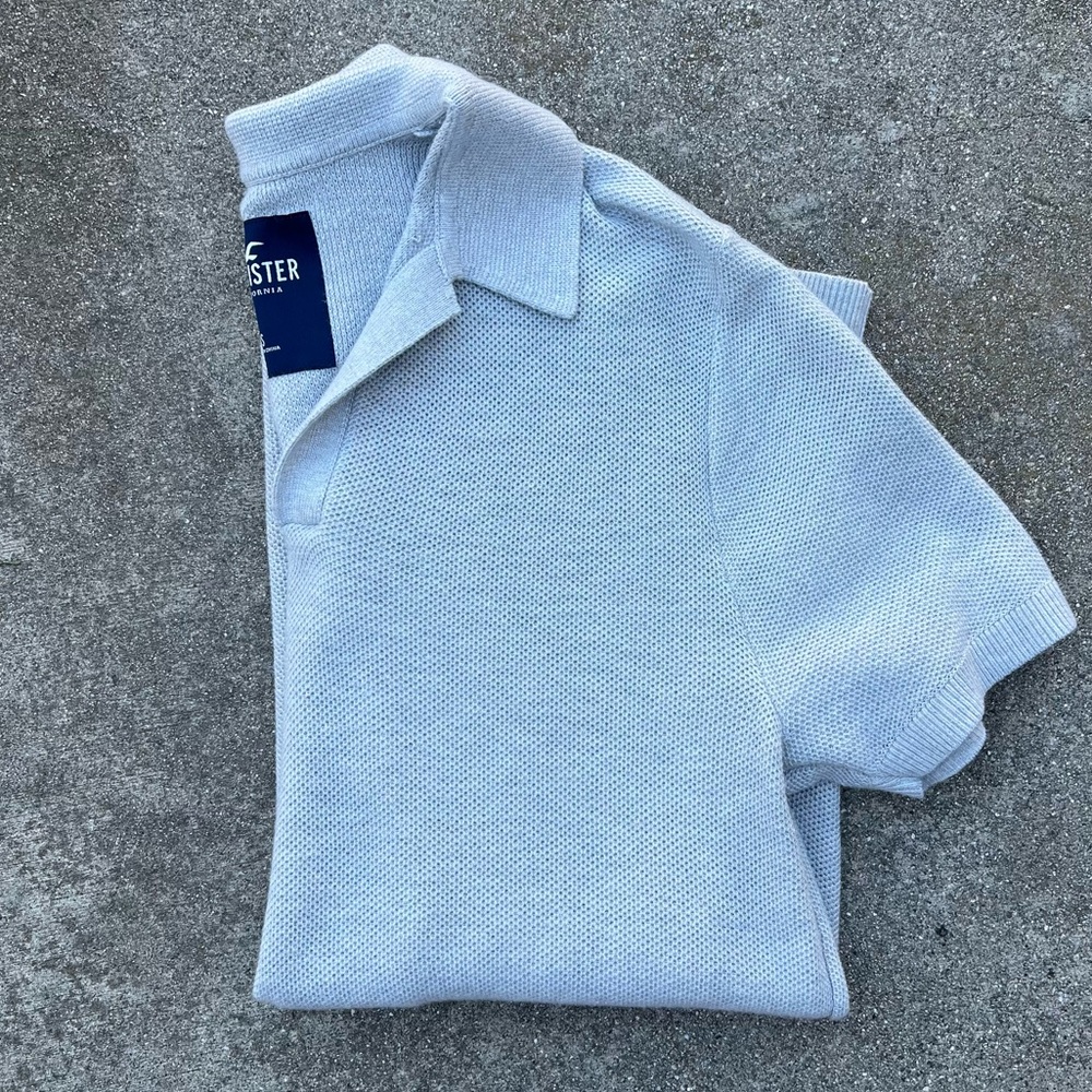 Hollister Men’s knitted polo
